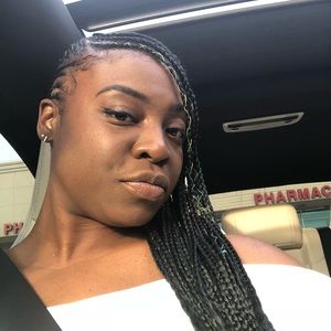 Meet your Posher, Tience